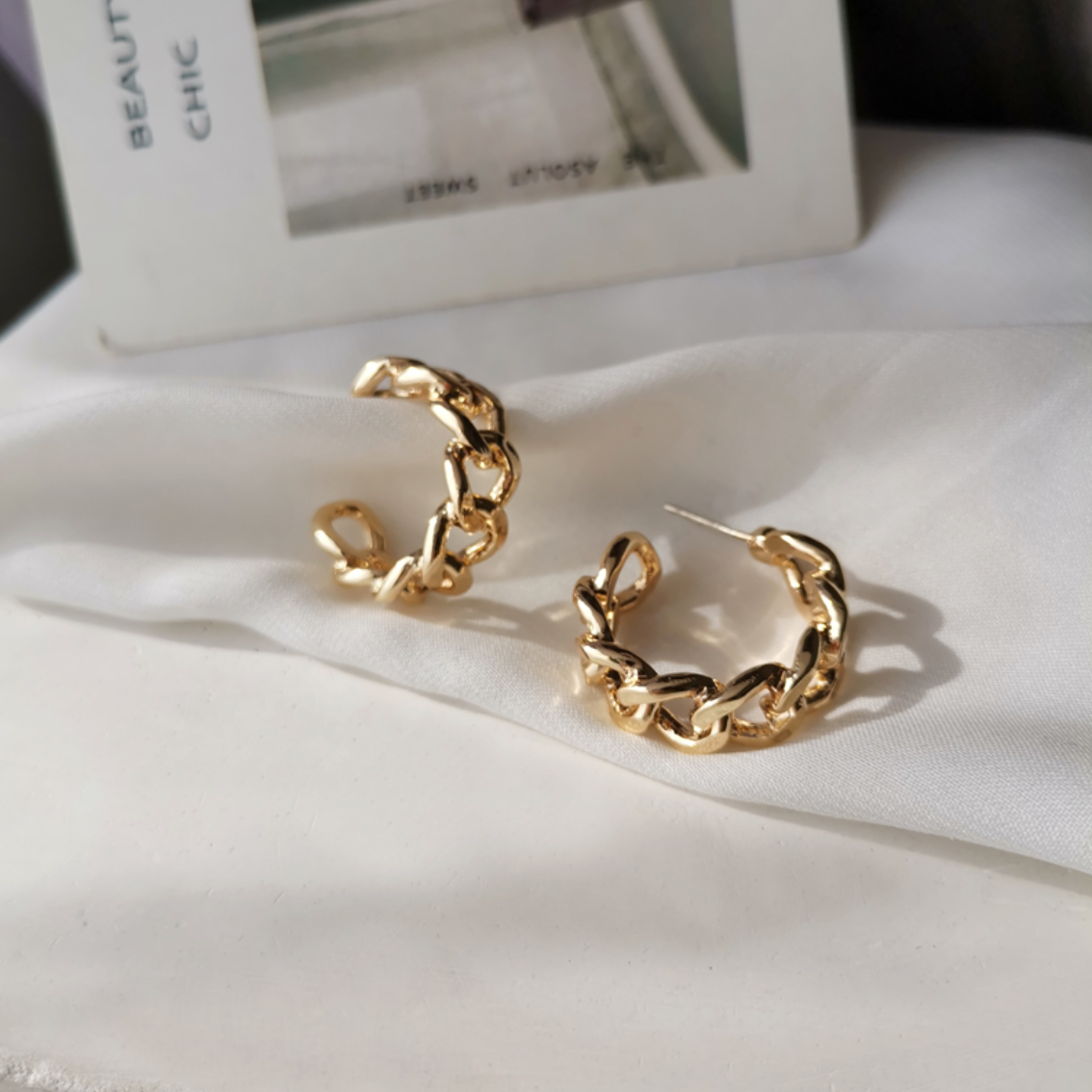 Knot Earrings